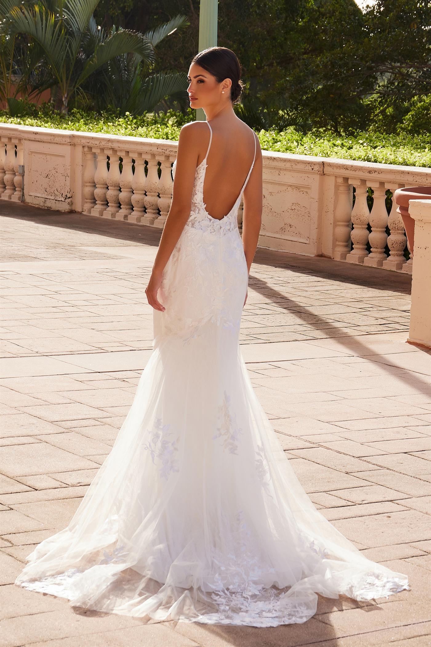 Wedding Dresses Fitted Long Simple Wedding Dress White