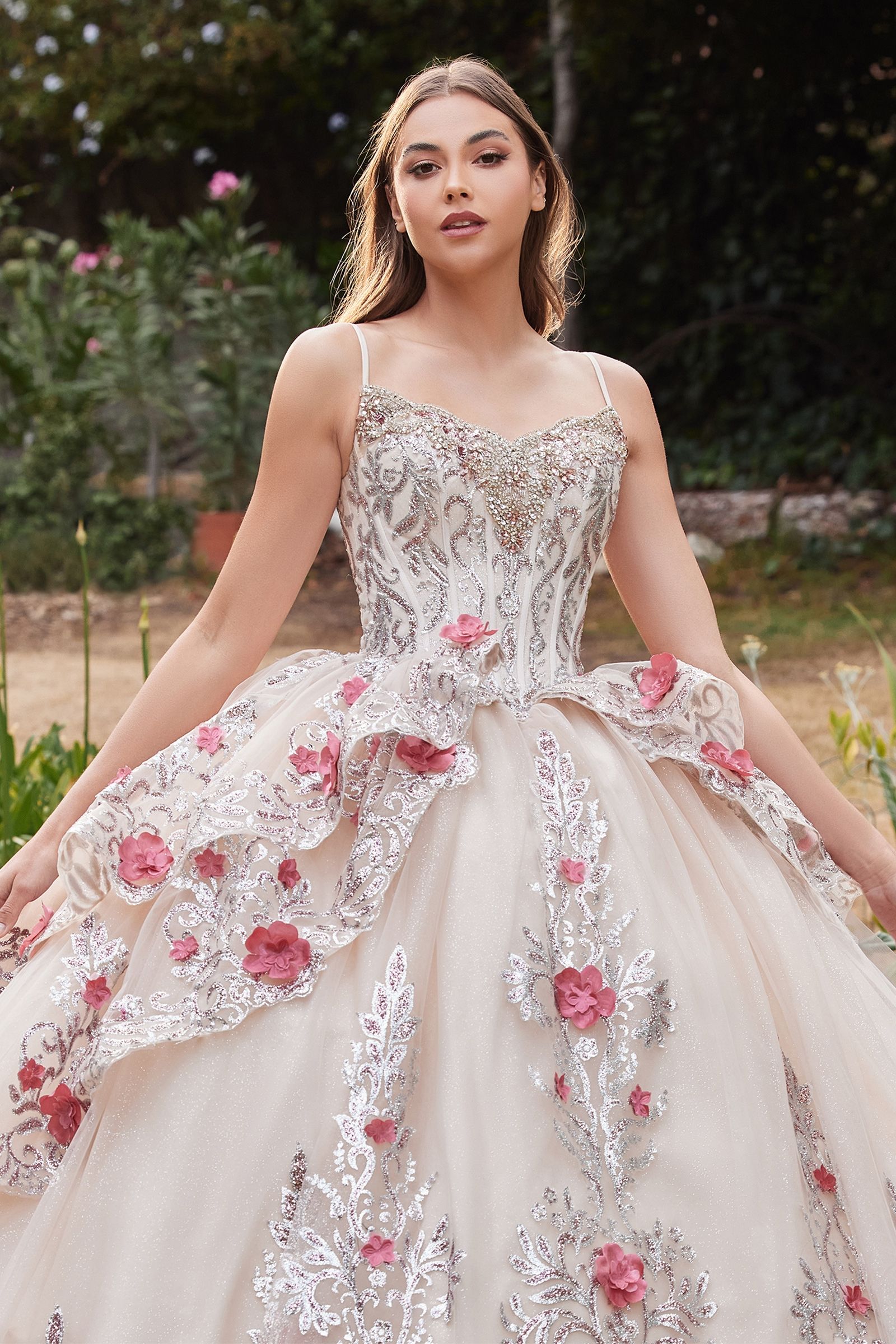 Quinceniera Dresses Long Ball Gown Floral Sweet 16 Quinceanera Dress Champagne