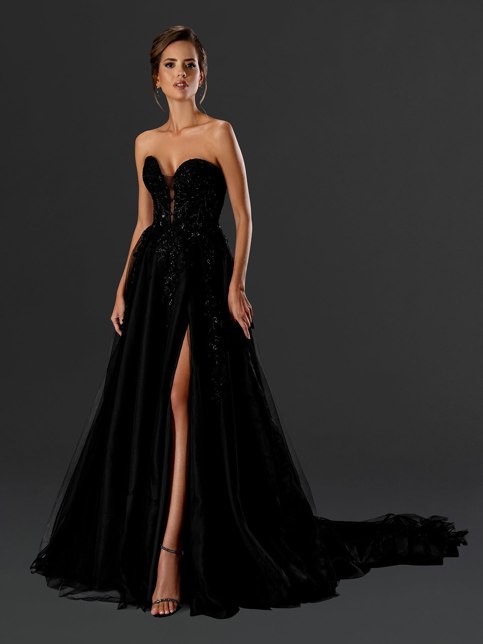 Wedding Dresses Beaded Lace Applique Long Wedding A Line Dress Black