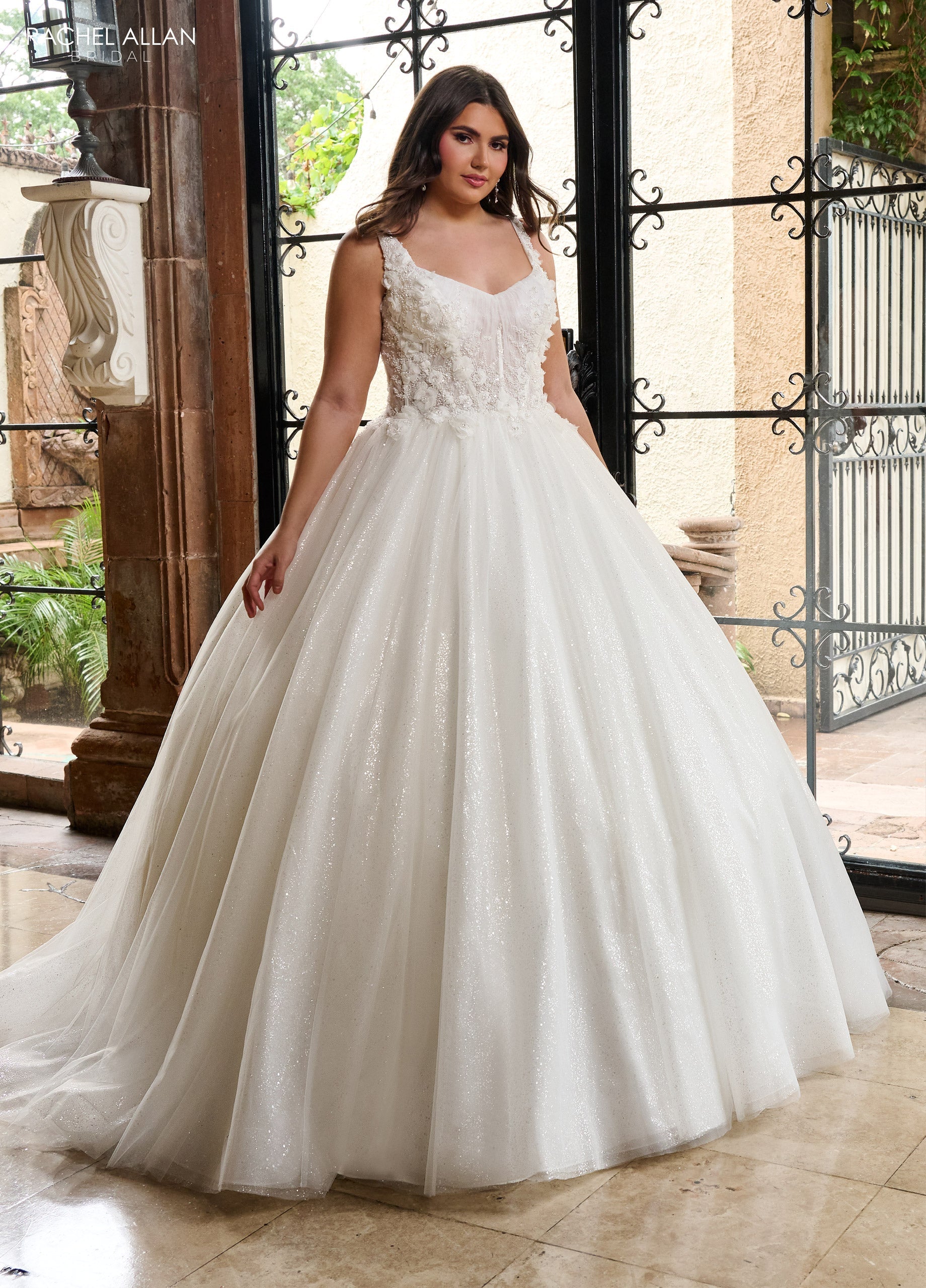 Wedding Dresses Glitter Ball Gown Applique Beaded Wedding Dress Ivory