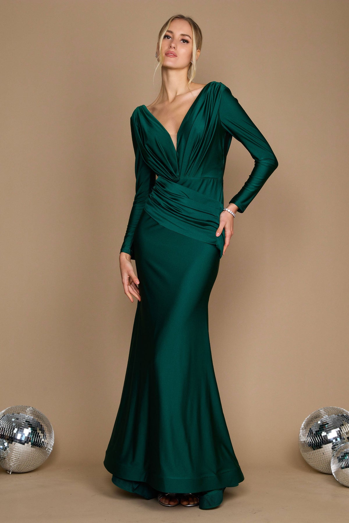 Fitted V-Neck Long Sleeve Floor-Length Sequin Prom Dress with High Slit – Royal