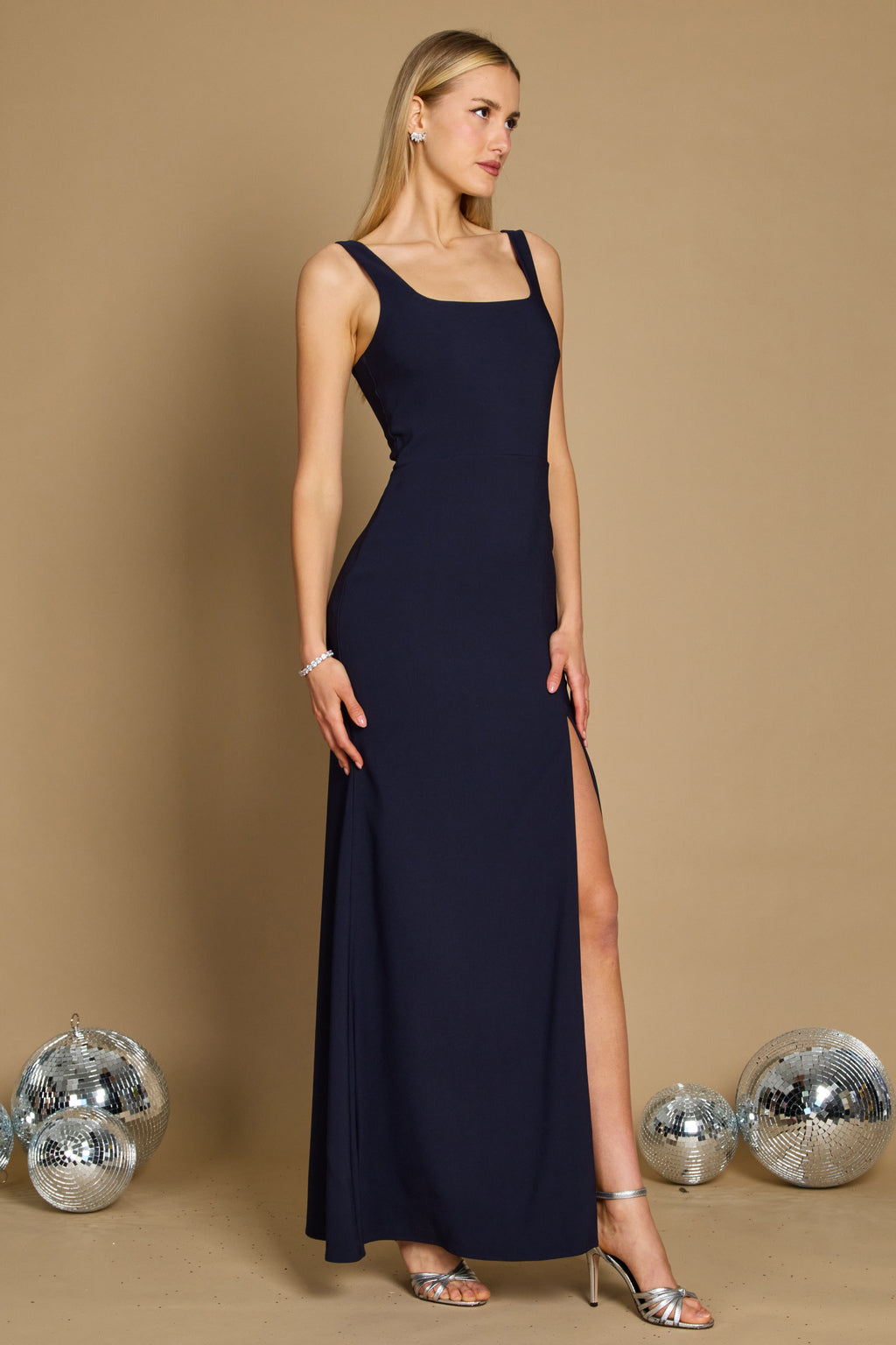 Long Formal Square Neckline Evening Dress – Burgundy