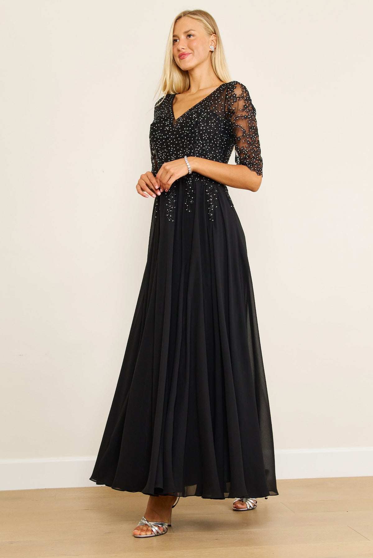 Long Sleeve Chiffon Formal Evening Dress – Black