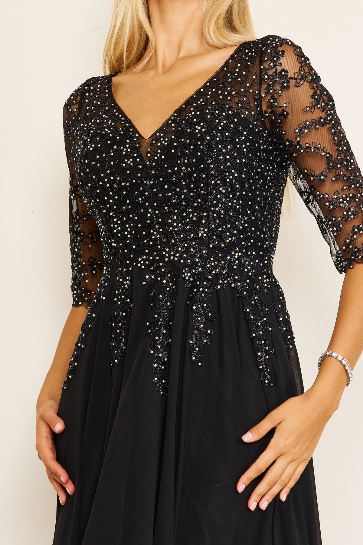 Long Sleeve Chiffon Formal Evening Dress – Black