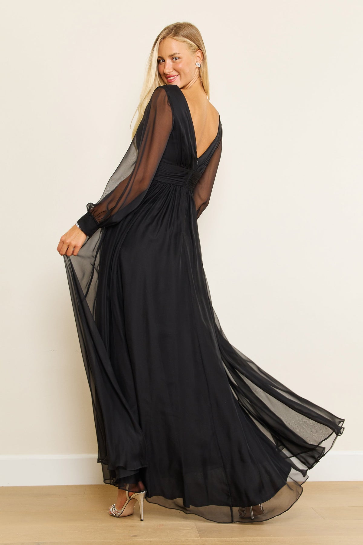 Long Sleeve Chiffon Black Formal Dress – Black
