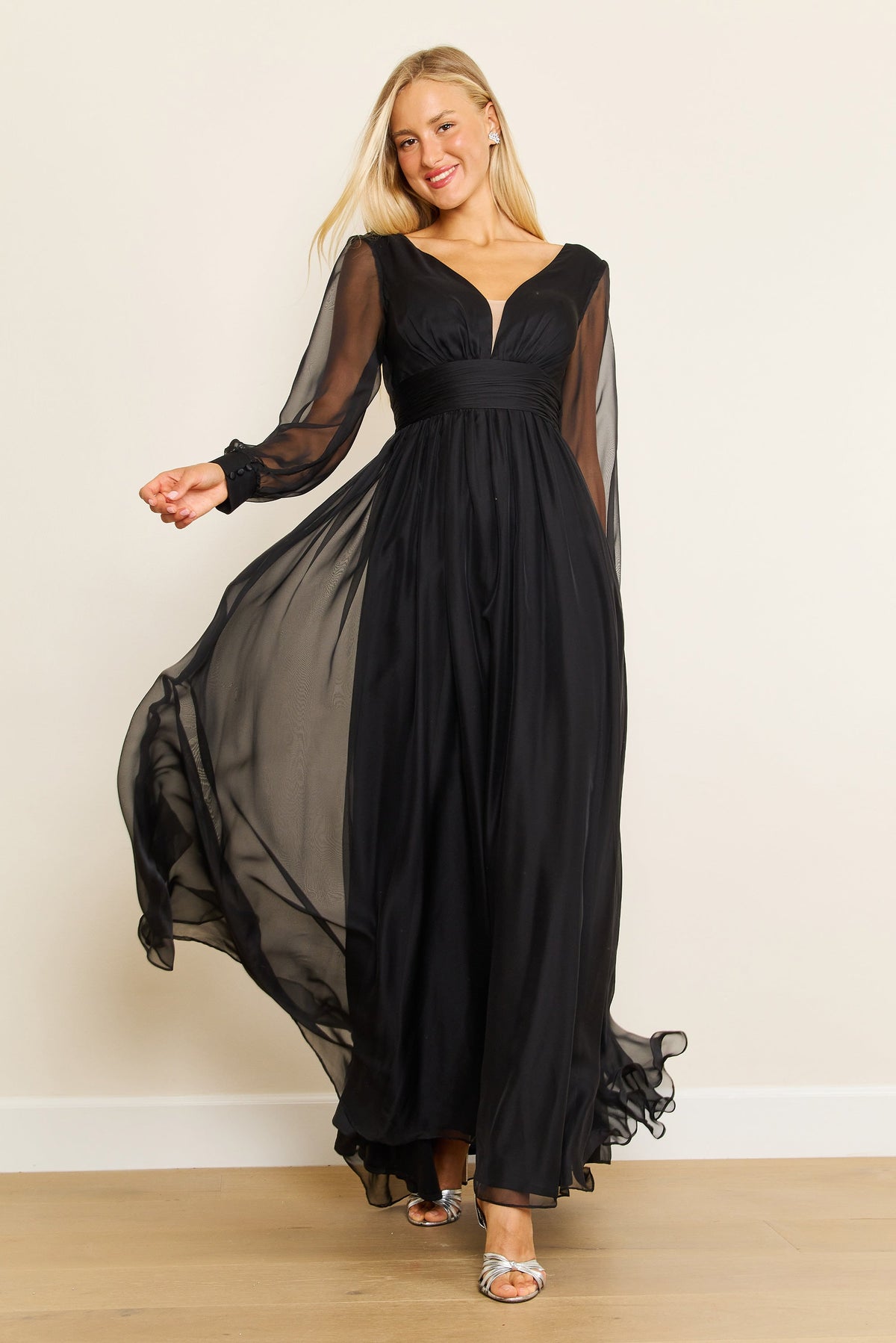 Long Sleeve Chiffon Black Formal Dress – Black
