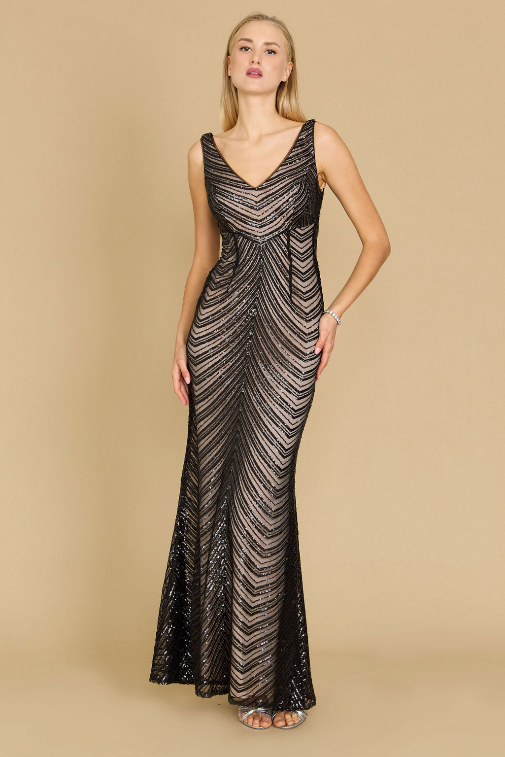 Long Formal Fitted Black Tie Evening Dress – Black