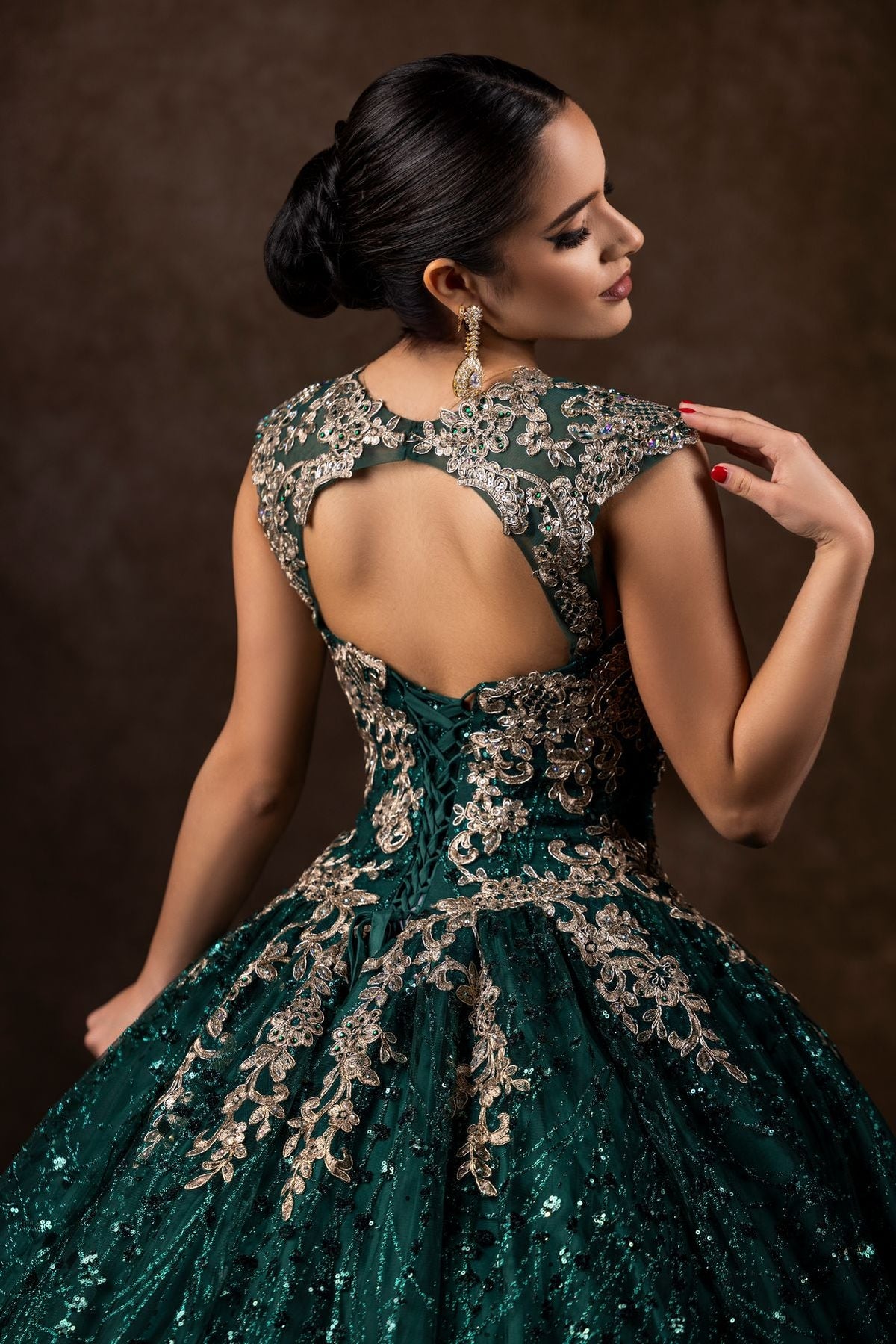 Hunter Green Quinceanera Ball Gown with Cap Sleeves – Hunter Green