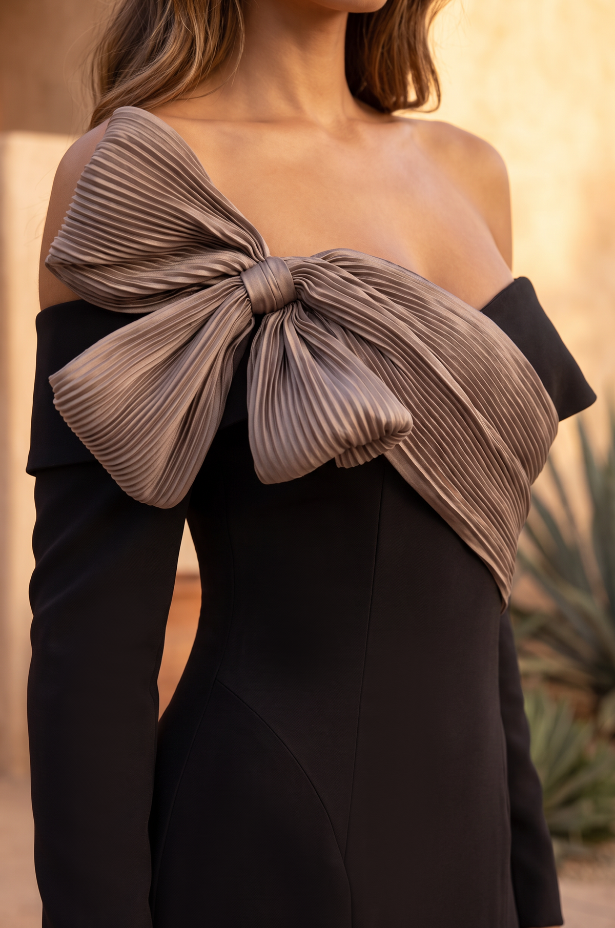 Off-The-Shoulder Bow Mermaid Gown – Black/Brown