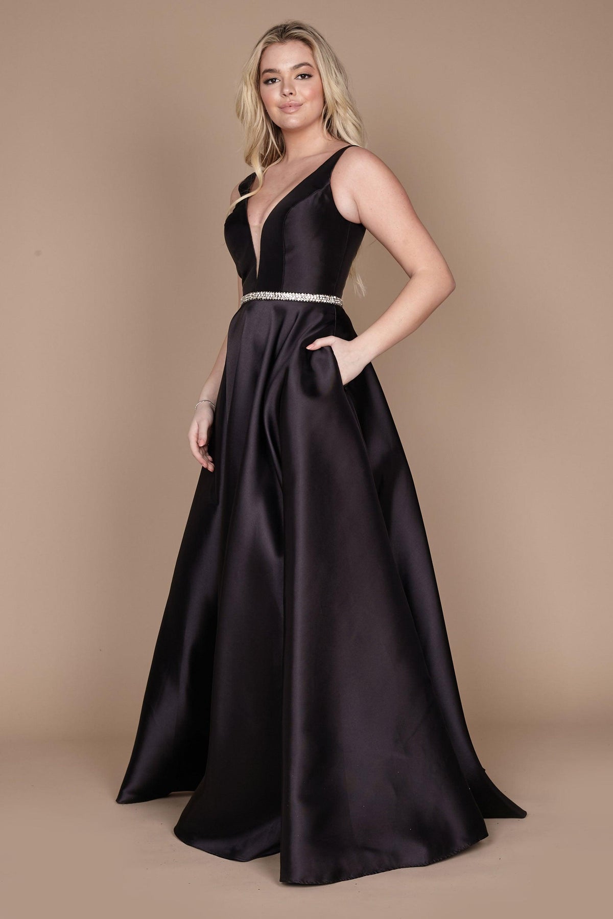 Long Formal Evening Dress – Black
